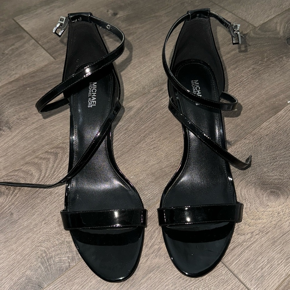 LIGHTLY WORN Michael Kors heels